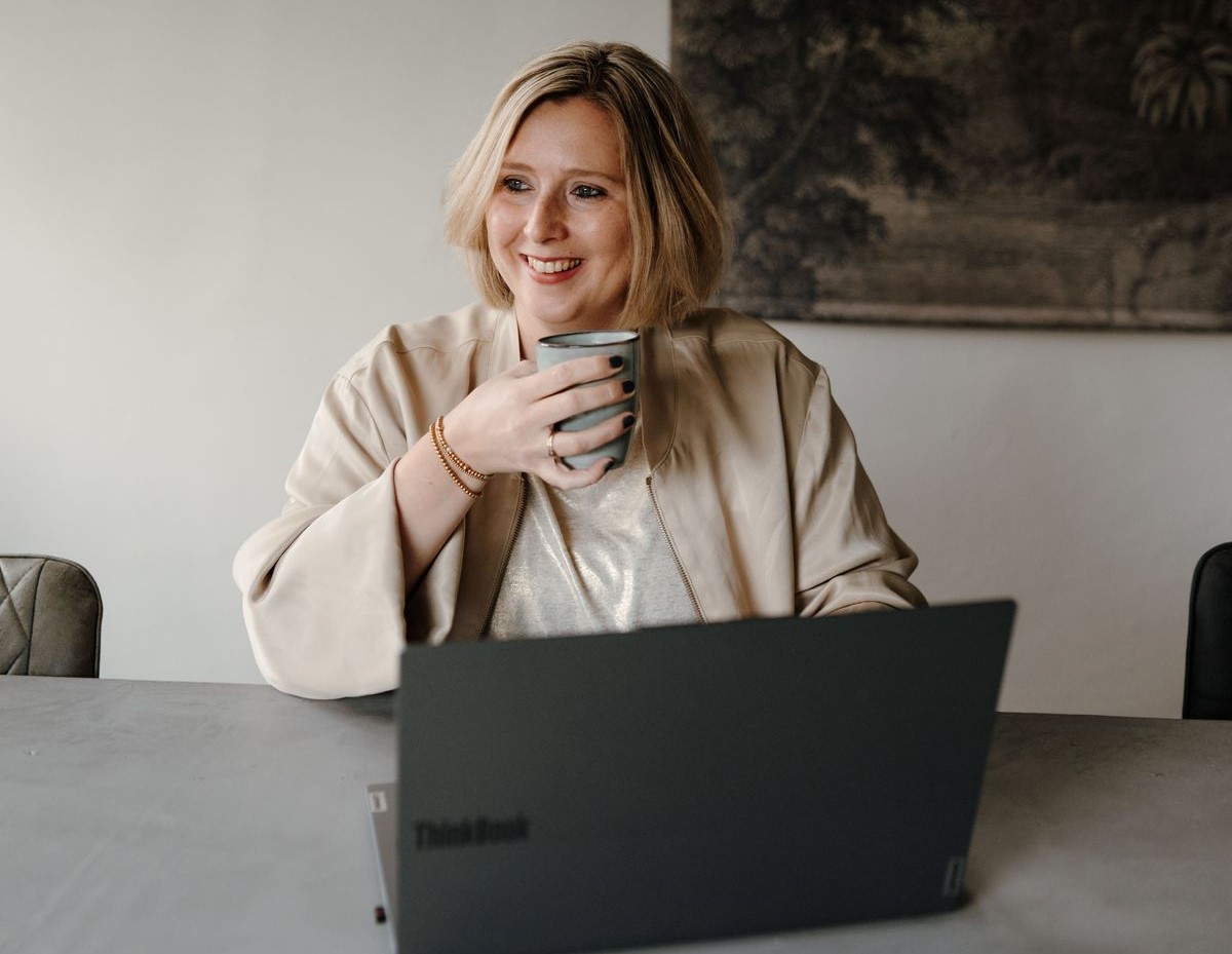 Budgetcoach in gesprek met cliënt